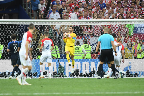 在场上尽职 在场上尽职